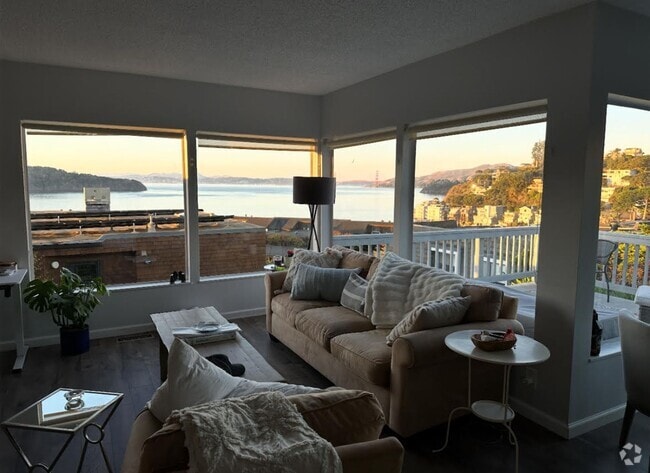 Building Photo - Paradise Drive View Home Unit 2330