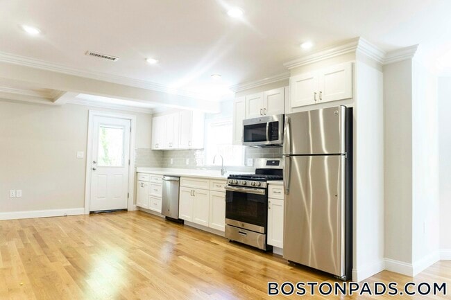 Photo - 62 Gordon St Unit 2