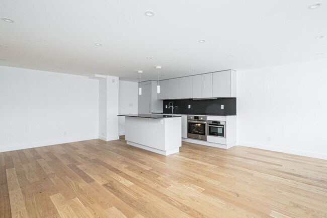 Photo - 4 Overland Drive Unit 203