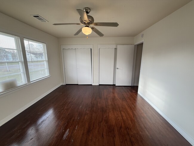 Photo - 4010 Harding Dr