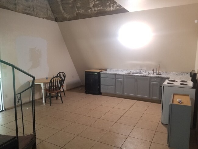 Photo - 7354 Waterloo Wood Rd