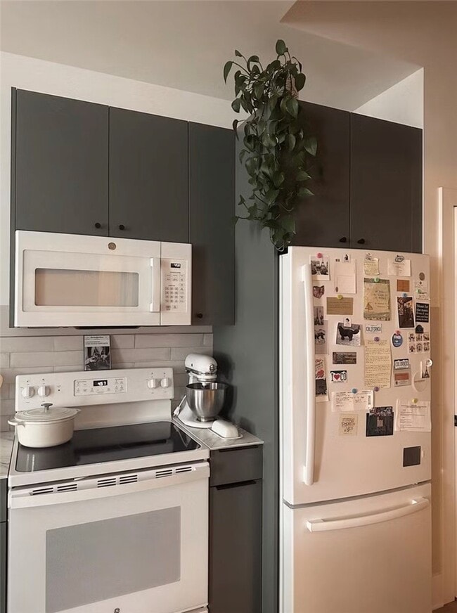 Photo - 30 W Broad St