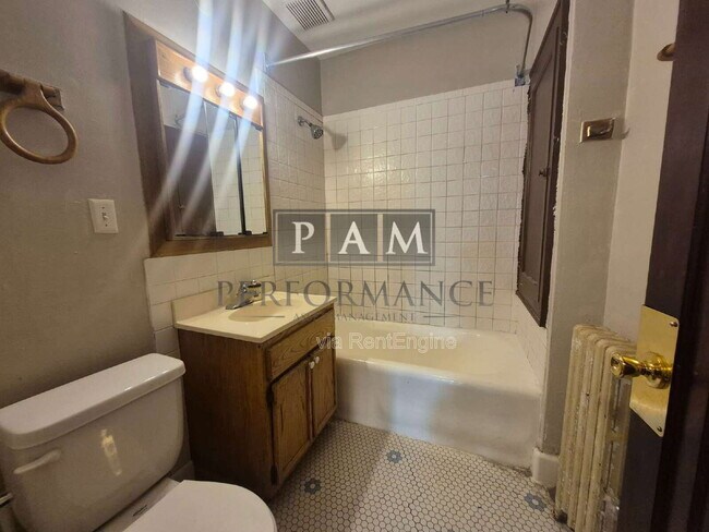 Photo - 3835 N Humboldt Blvd Unit 3