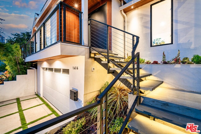 Photo - 1416 Comstock Ave