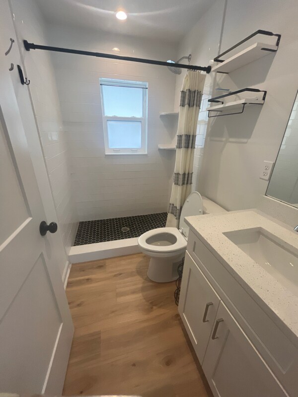 615 Azalea Ln Unit 4A