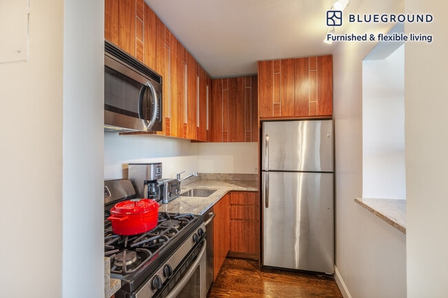 Photo - 200 E 82nd St Unidad SI FL10-ID375