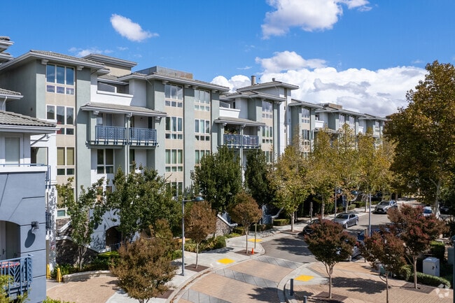 Photo - Elan at Dublin Station