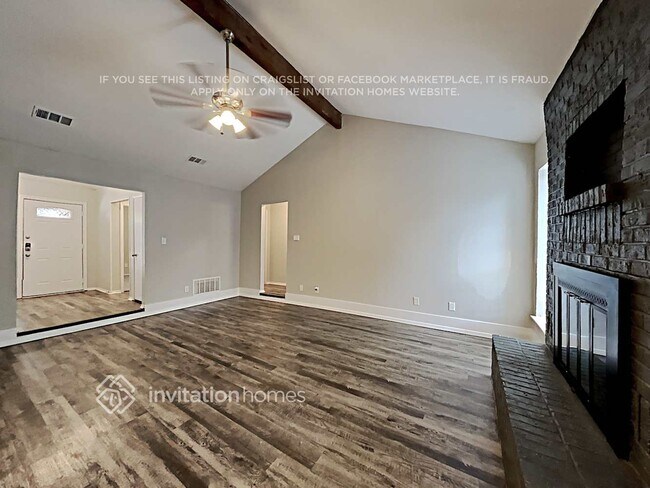 Photo - 717 Lynne Ln