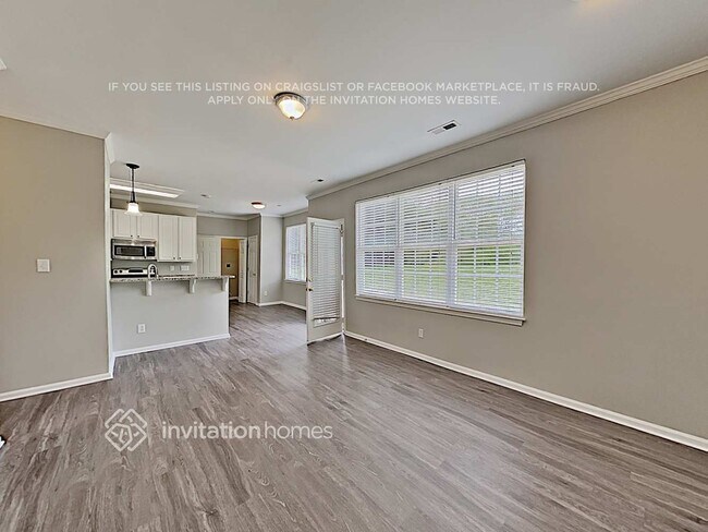 Photo - 8006 Glamorgan Ln