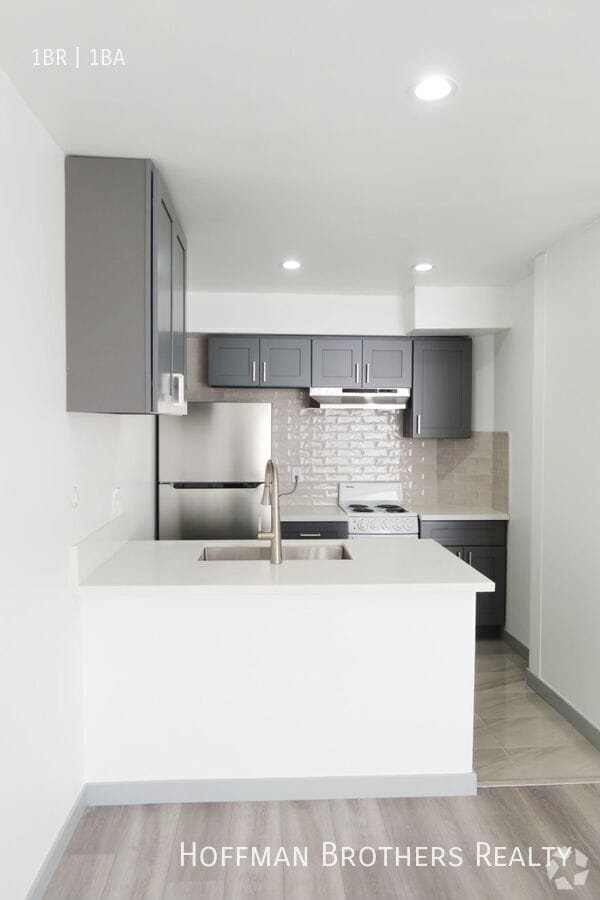 Building Photo - 1603 N Poinsettia Pl Unit 202 Rental