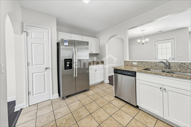 Photo - 921 Sundance Dr