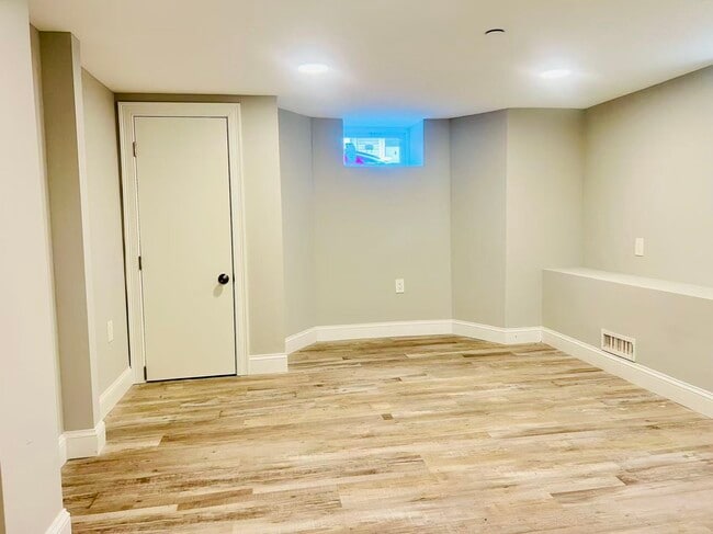 Photo - 19 Plymouth St Unit 1