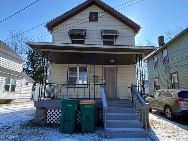 Building Photo - 5161 Greenhurst Dr Rental