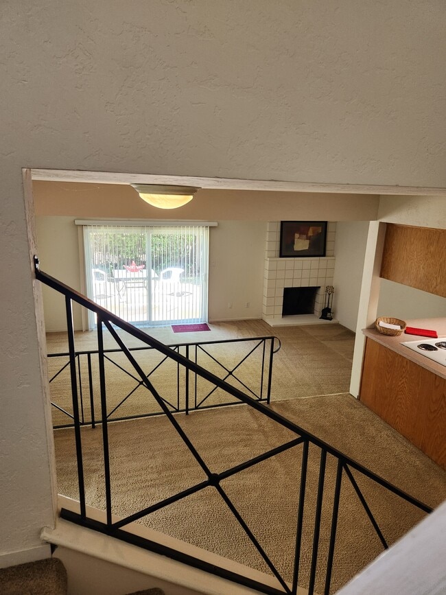 Building Photo - 6033 Leafwood Dr Rental