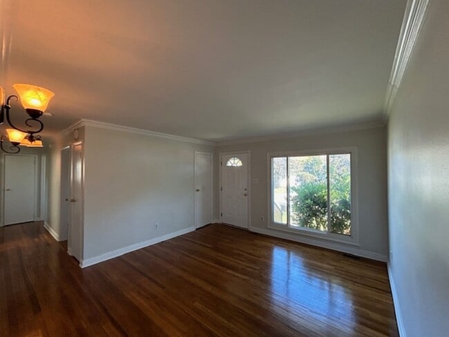 Photo - Charming 3BR Ranch Near Libbie & Grove | Hardwood Floors + Updated Kitchen