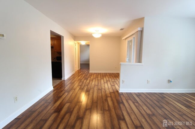 Photo - 3123 Sayre Dr