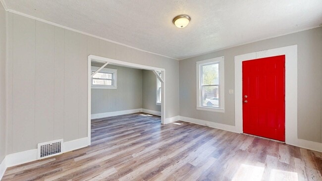 Photo - Clark / Fulton Area - 3 Bedrooms - 1 Bath - Single Family Home
