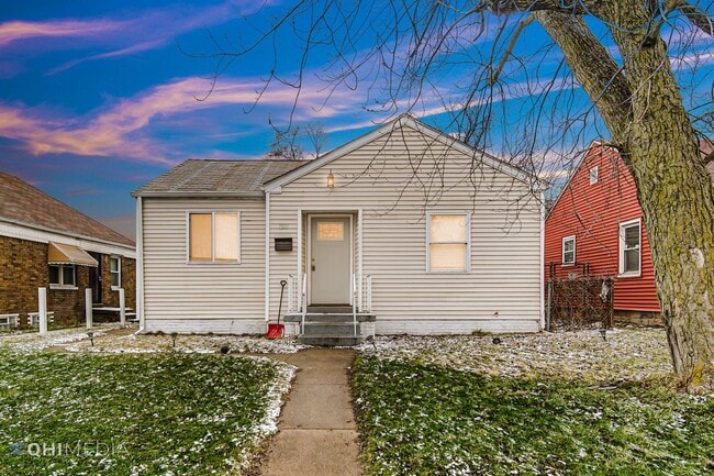 Building Photo - 1325 E 7th Ave