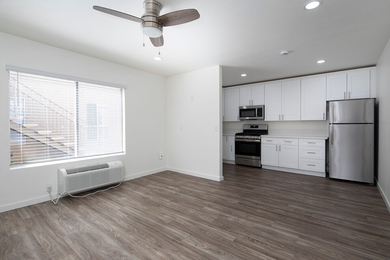Photo - Four Winds Apartments