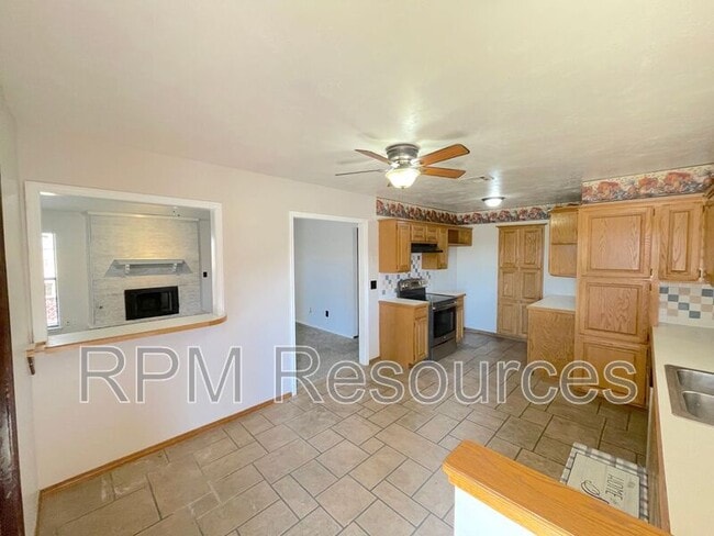 Photo - 12401 SW 4th St