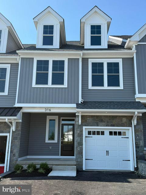 Building Photo - 316 Foxtail Ln Rental