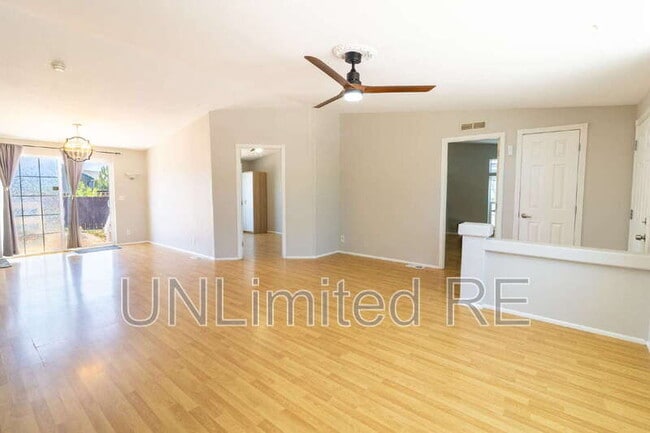 Photo - 1679 W Stephen Dr