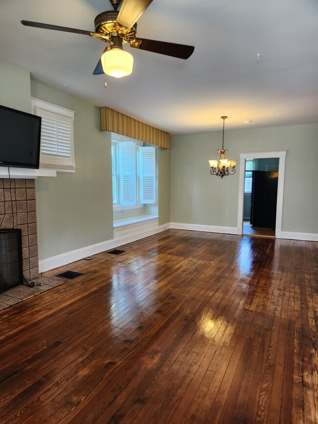 Photo - 103 Joyce Ave