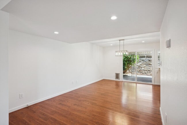 Photo - 5111 N 83rd St