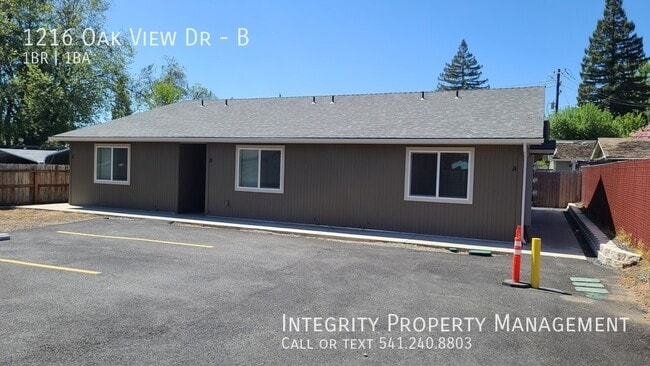 Photo - 1216 Oak View Dr Apartment Unit B