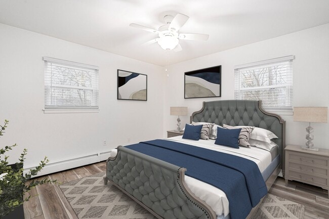 Photo - Lindsay Court Apartments