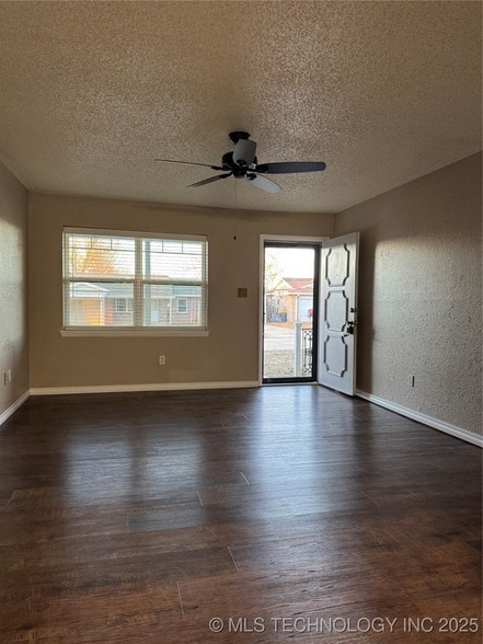 Photo - 268 E 137th St