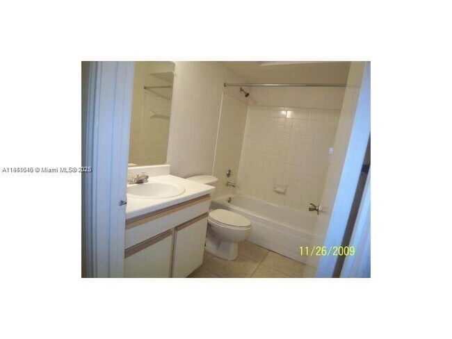 Photo - 2400 NW 33rd St Unit 1104