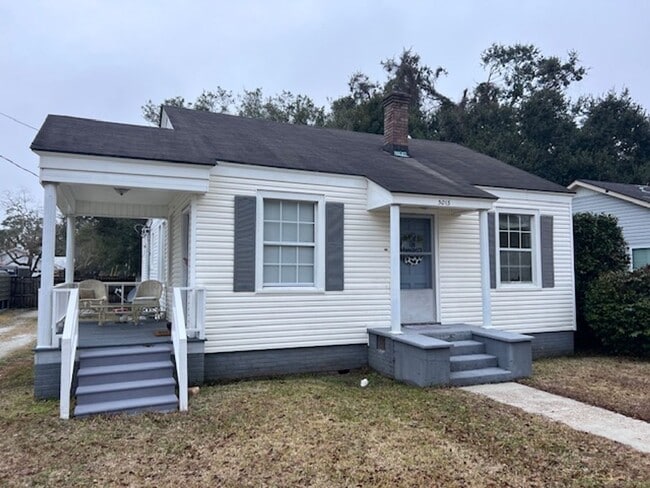 Building Photo - 5013 Magnolia St