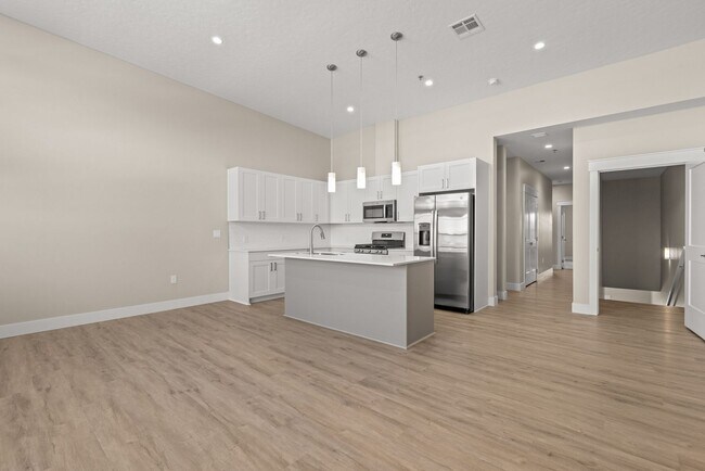 Photo - Stonecrest South Condominiums 105/205 Unidad 205