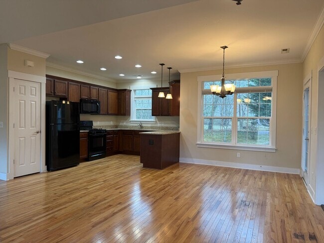 Photo - Townhouse walking distance to Black Mountain available now!