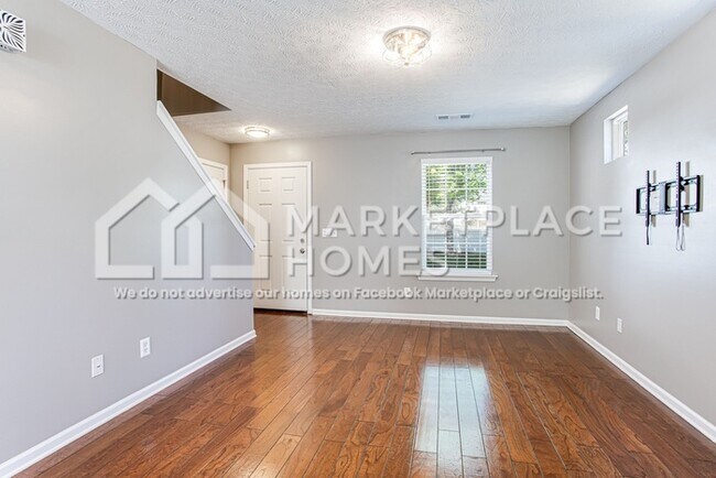 Photo - 602 Spanish Oak Dr