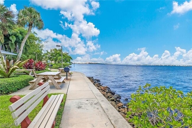 Building Photo - 4240 Steamboat Bend Unit 405