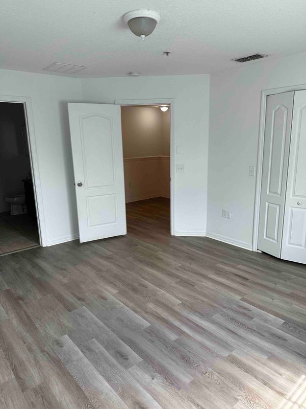 Photo - 2328 Chatham Pl Dr