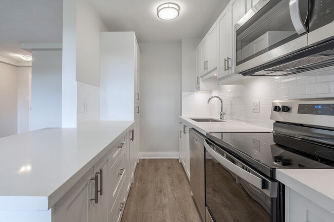 1640 Lawrence