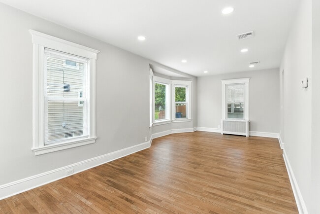 Photo - 45 Oakridge Rd