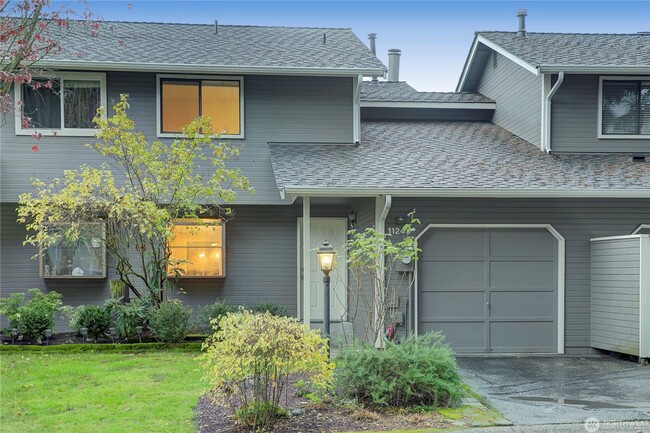 2Bd/1.5Ba Kirkland Townhouse - 2Bd/1.5Ba Kirkland Townhouse