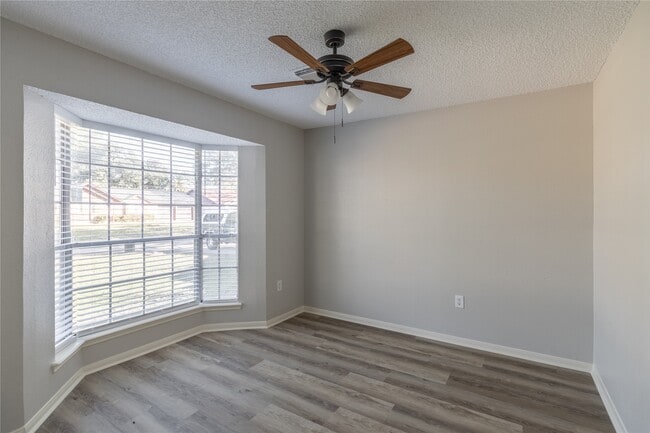 Photo - 19431 Wood Village Ln