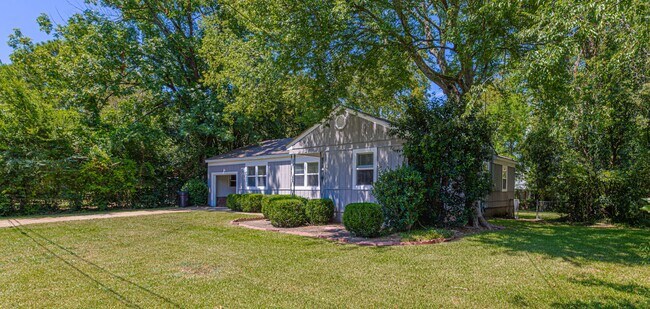 Photo - 1610 Wilhurst St