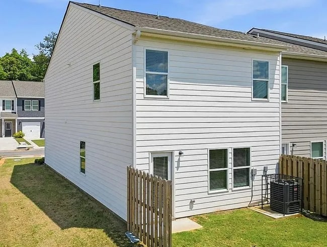 Photo - 137 Village Green Dr NW