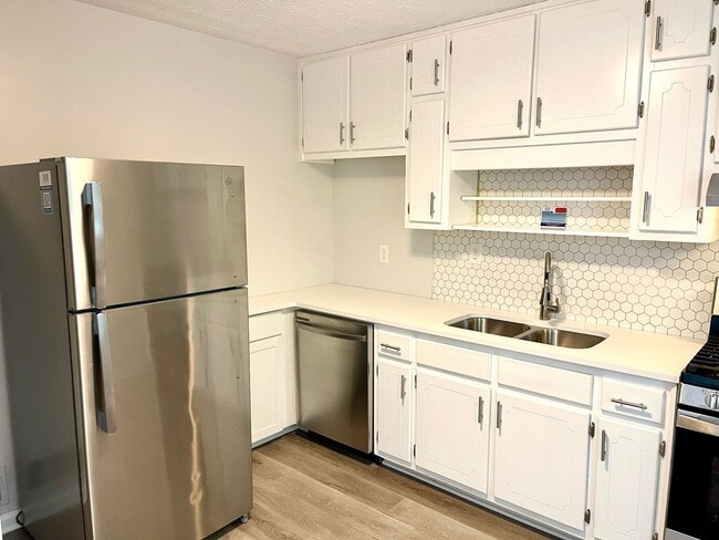 Photo - Welcome to this charming 2-bedroom, 1-bath...