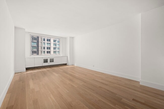 Photo - 301 W 53rd St