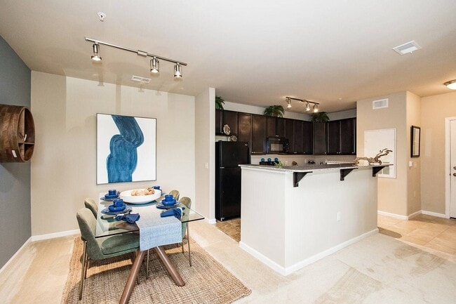 Building Photo - Settler's Landing Rental