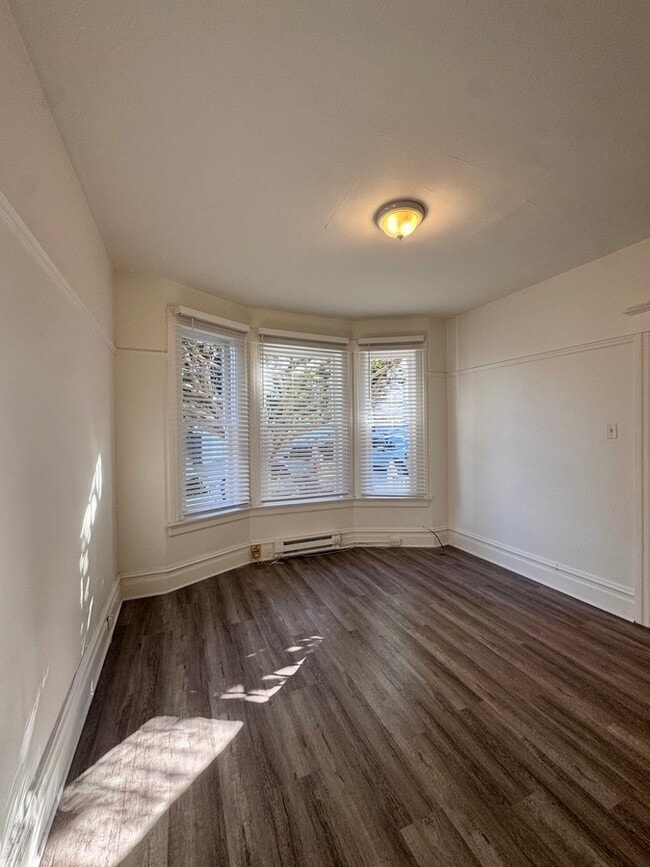 Photo - 1054 Filbert St