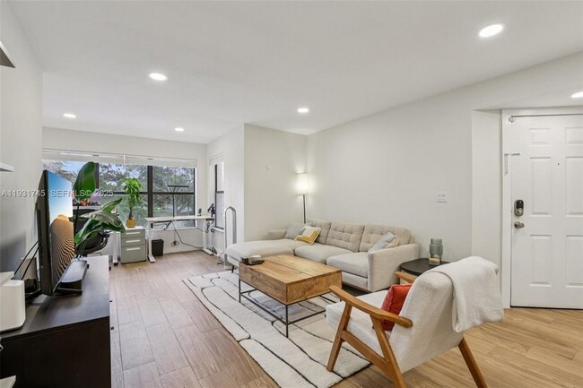 Photo - 2926 S University Dr Unit 6204