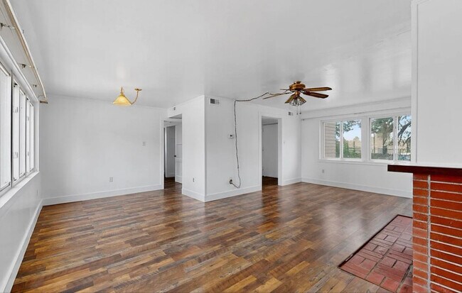 Photo - 3216 Villa St Unit A